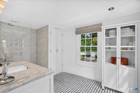 28 River Road Essex CT 06426