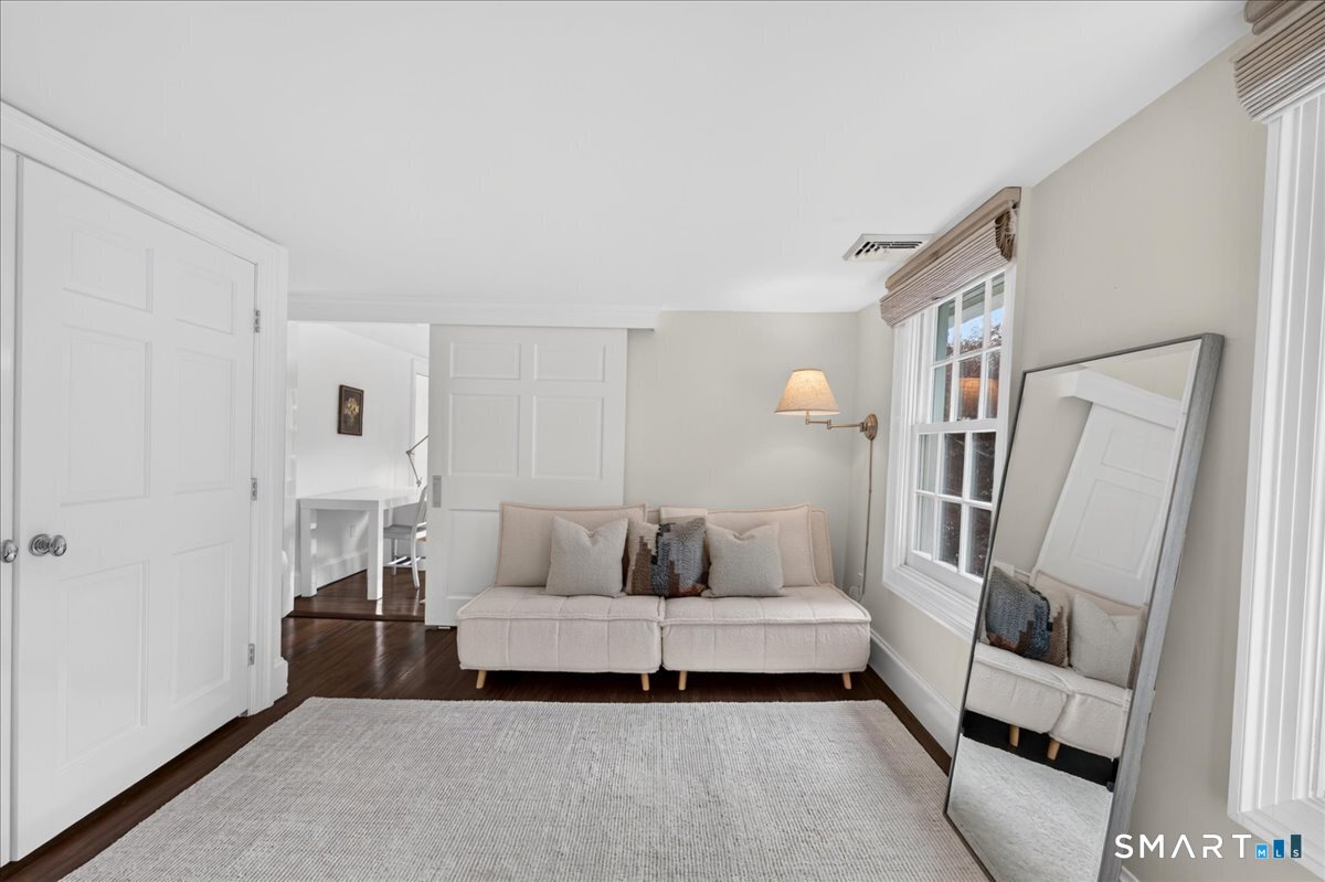 28 River Road Essex CT 06426