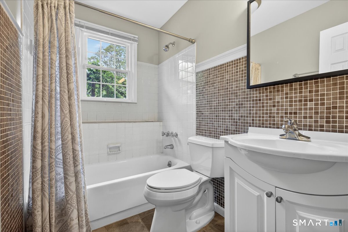 10 Scenic Road Madison CT 06443