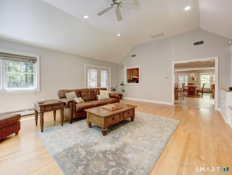 35 Woodsedge Court Berlin CT 06037