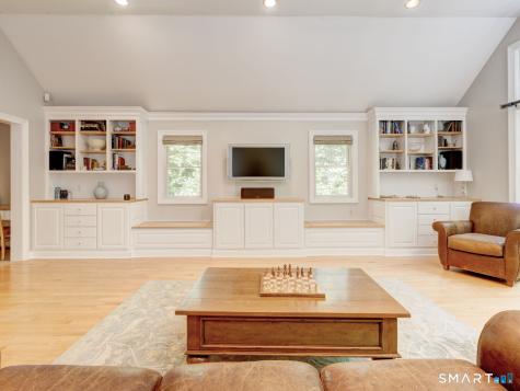 35 Woodsedge Court Berlin CT 06037