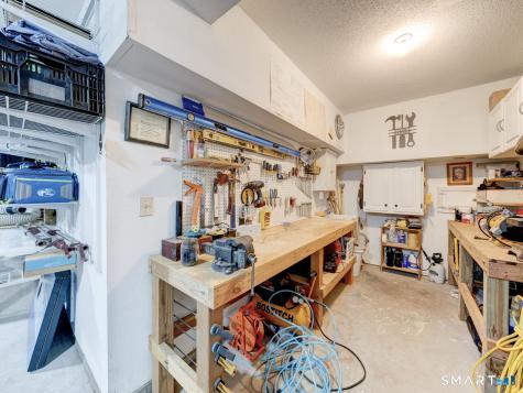 35 Woodsedge Court Berlin CT 06037