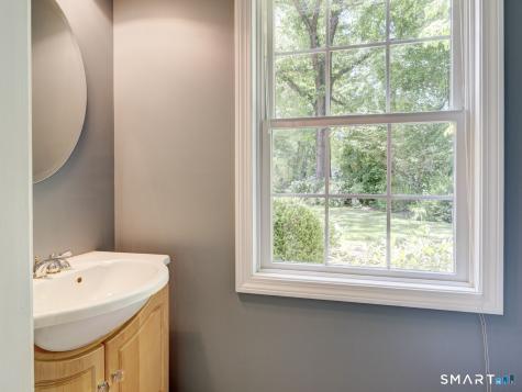 35 Woodsedge Court Berlin CT 06037