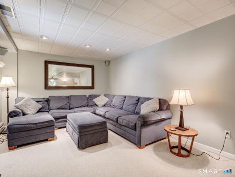 35 Woodsedge Court Berlin CT 06037