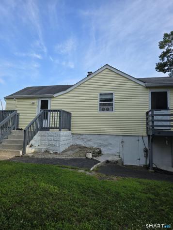 68 Oronoque Trail Shelton CT 06484