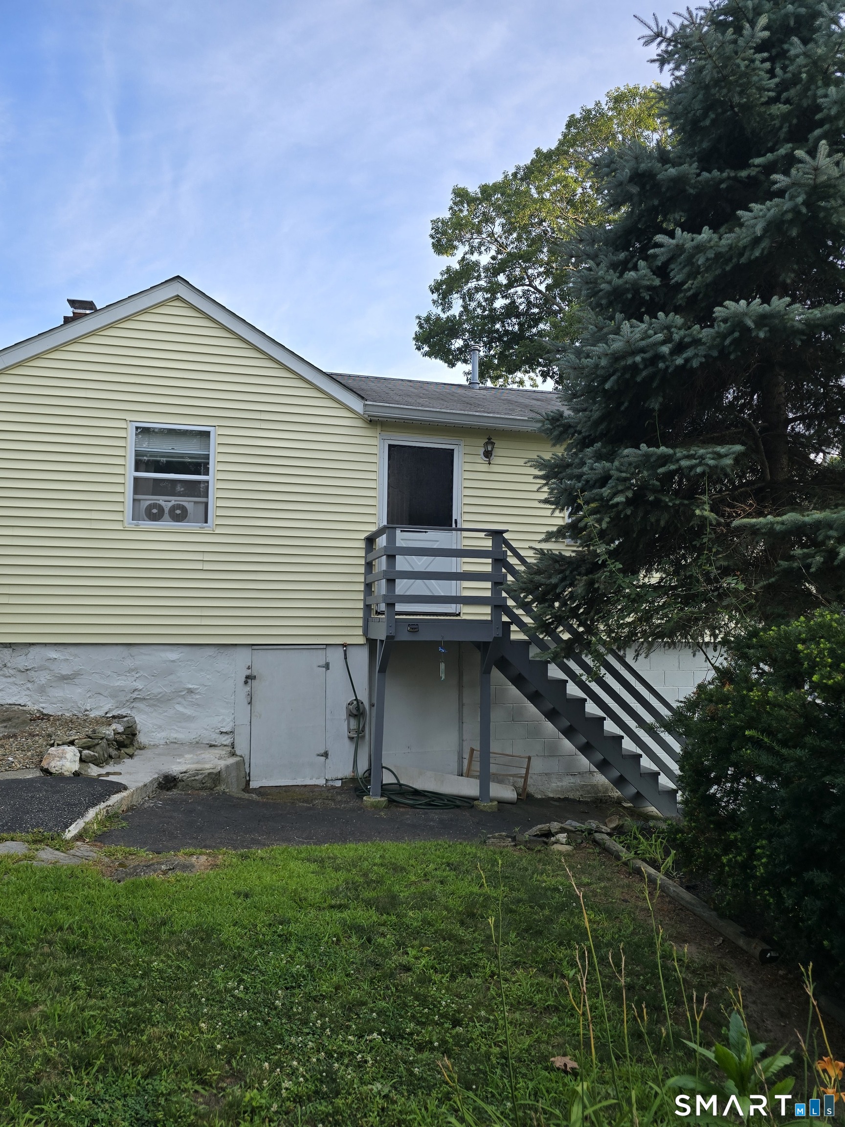 68 Oronoque Trail Shelton CT 06484