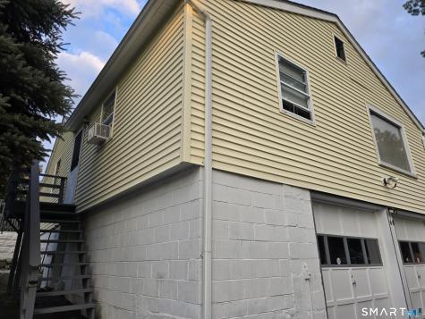 68 Oronoque Trail Shelton CT 06484
