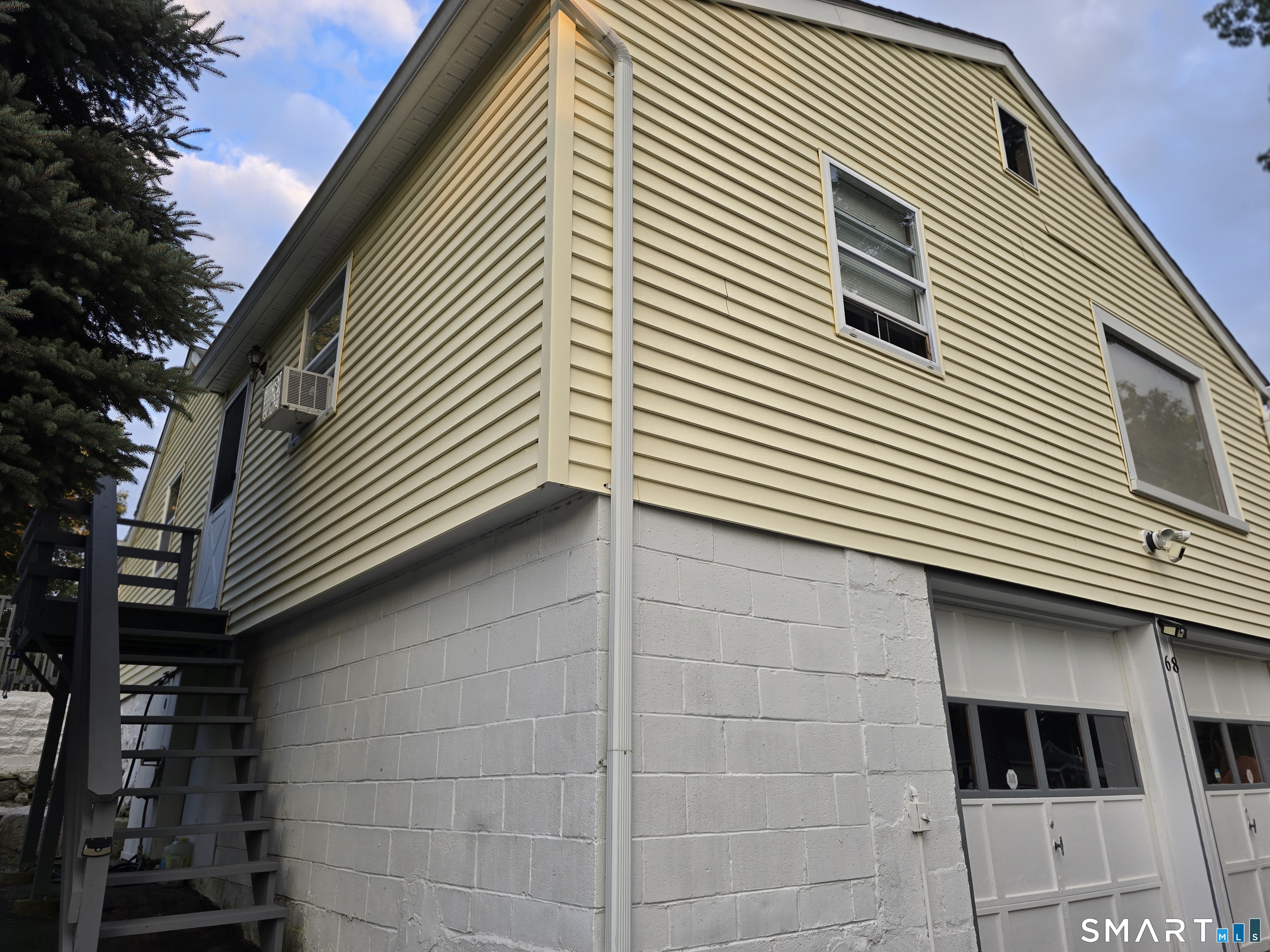 68 Oronoque Trail Shelton CT 06484