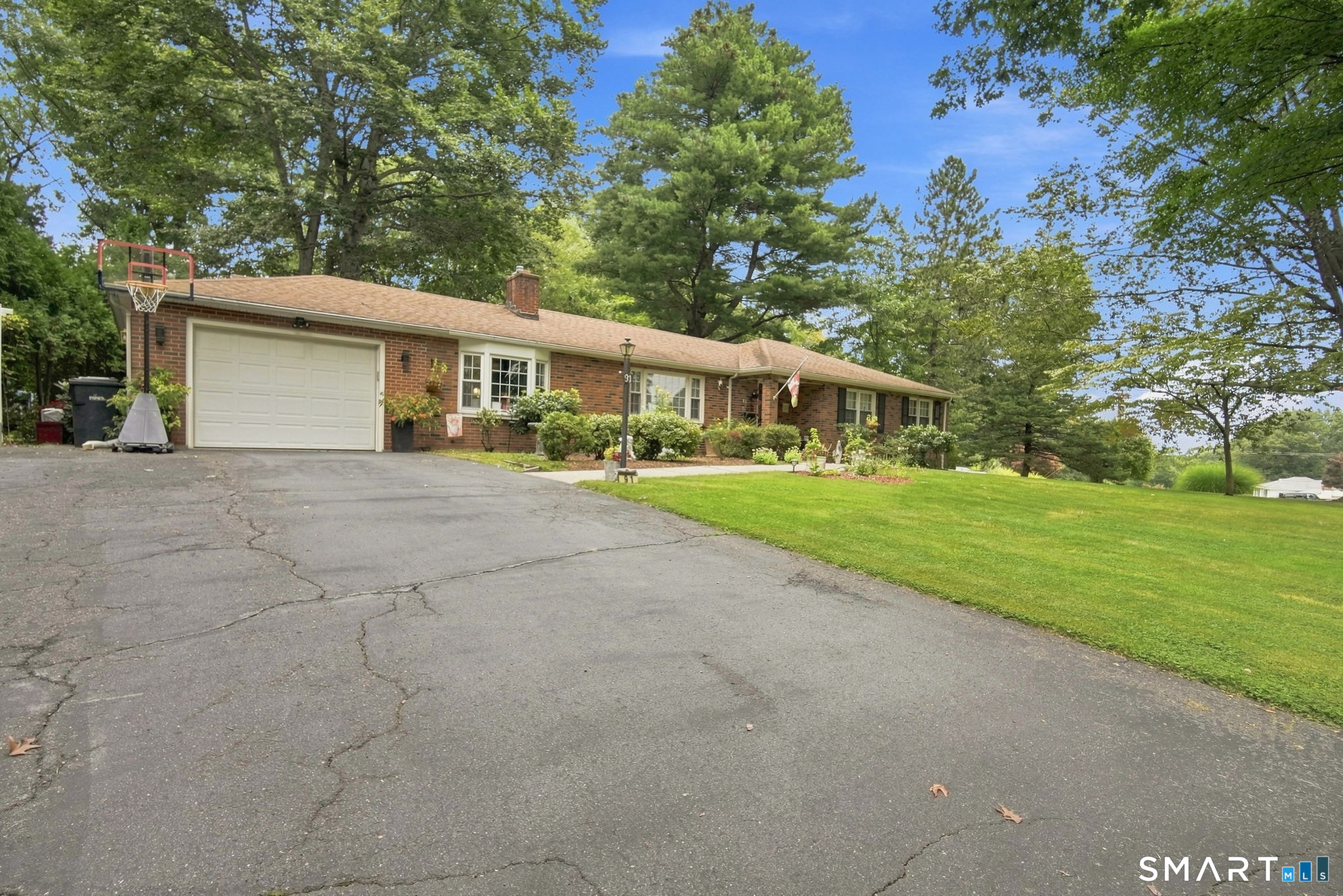 91 Forest Drive Wethersfield CT 06109