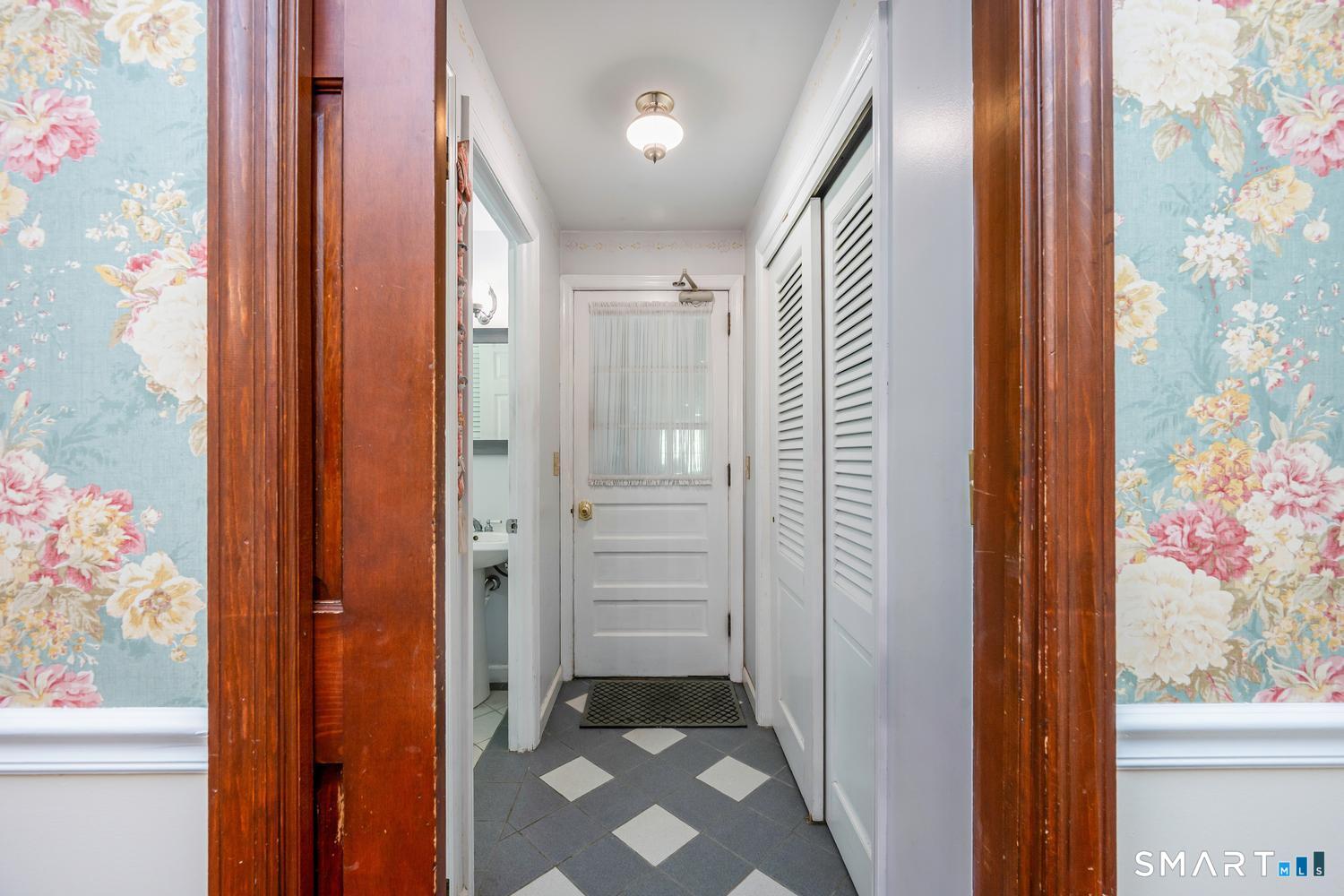 56 Chipmunk Lane Wilton CT 06897
