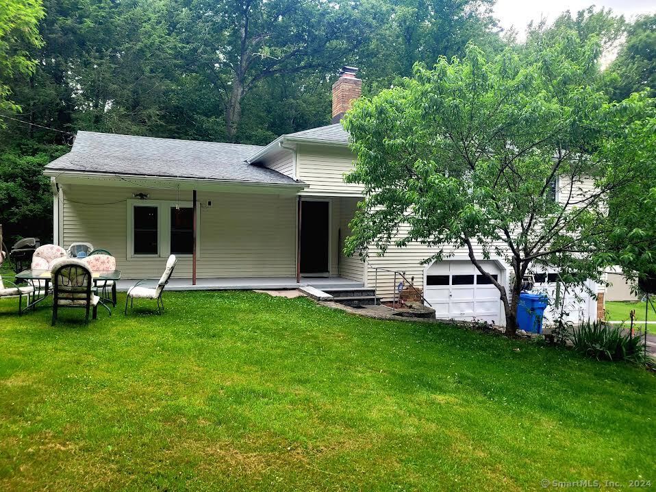 27 Cottage Street Monroe CT 06468