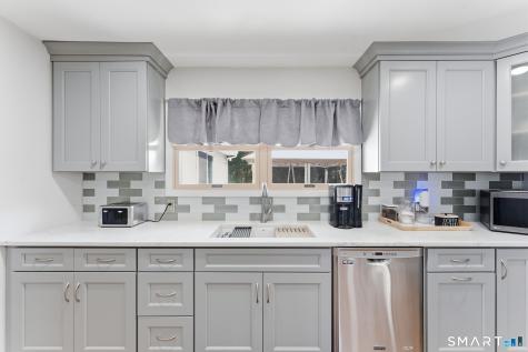 289 Indigo Street Groton CT 06355