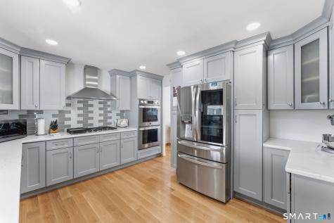 289 Indigo Street Groton CT 06355