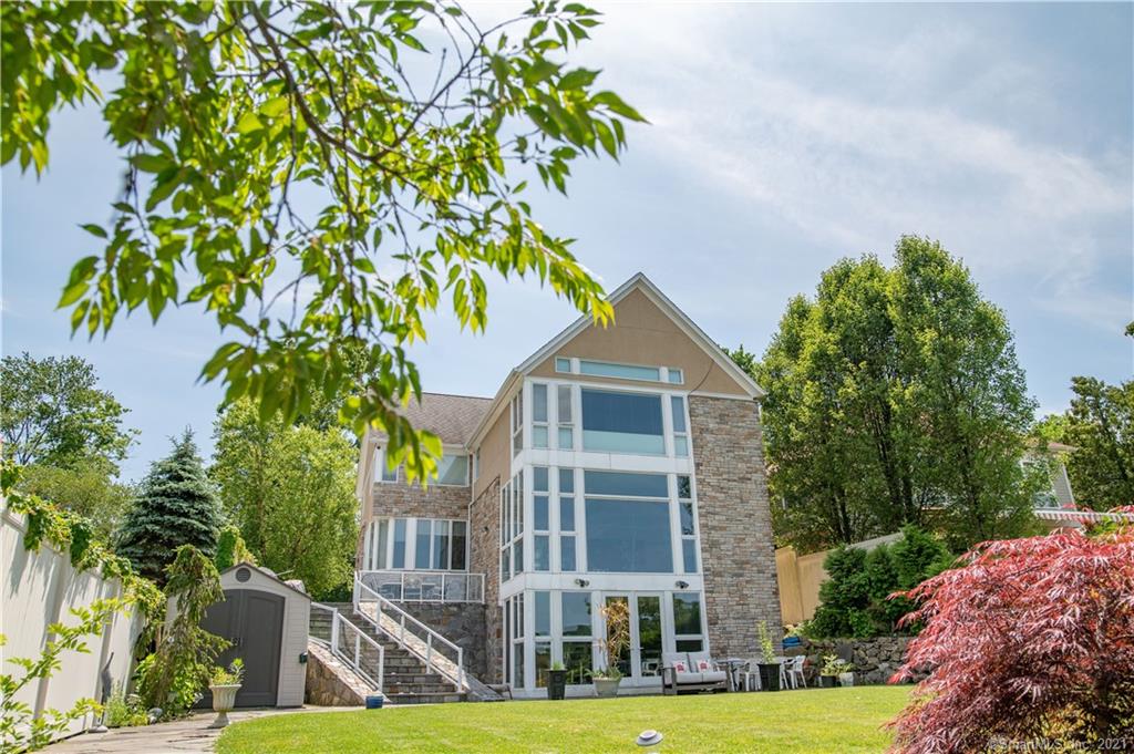 27 Powell Street Danbury CT 06811