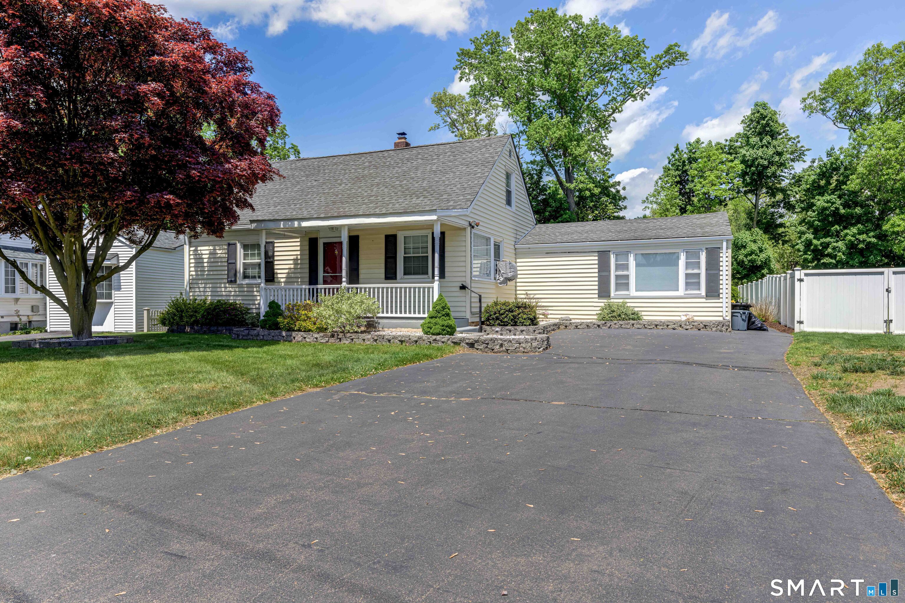 26 Macarthur Road North Haven CT 06473