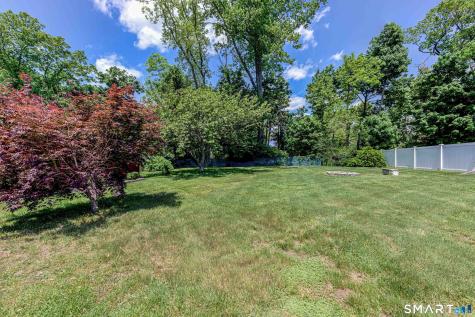 26 Macarthur Road North Haven CT 06473