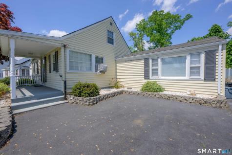 26 Macarthur Road North Haven CT 06473
