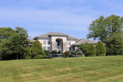 11 Pheasant Ridge Road Newtown CT 06470