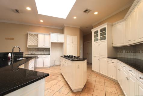 11 Pheasant Ridge Road Newtown CT 06470