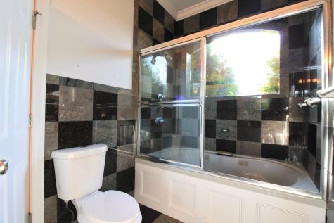 11 Pheasant Ridge Road Newtown CT 06470