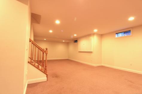 11 Pheasant Ridge Road Newtown CT 06470