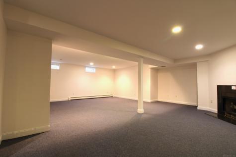 11 Pheasant Ridge Road Newtown CT 06470