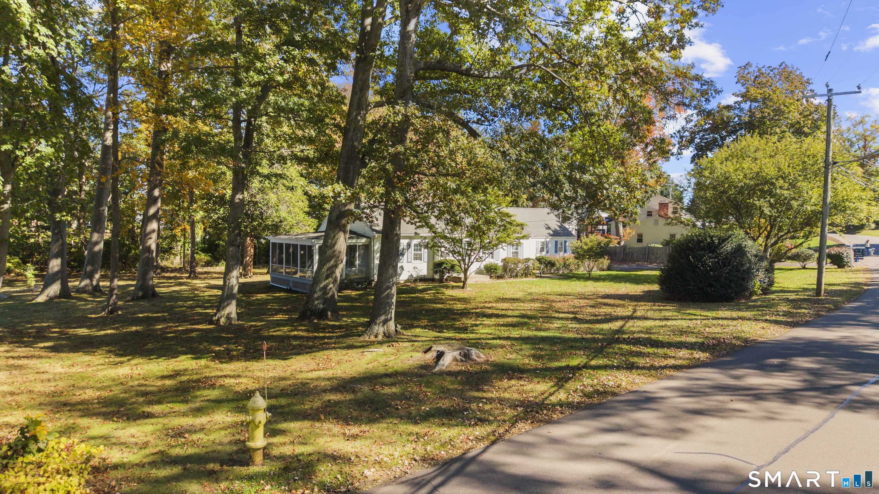 31 Pawson Road Branford CT 06405