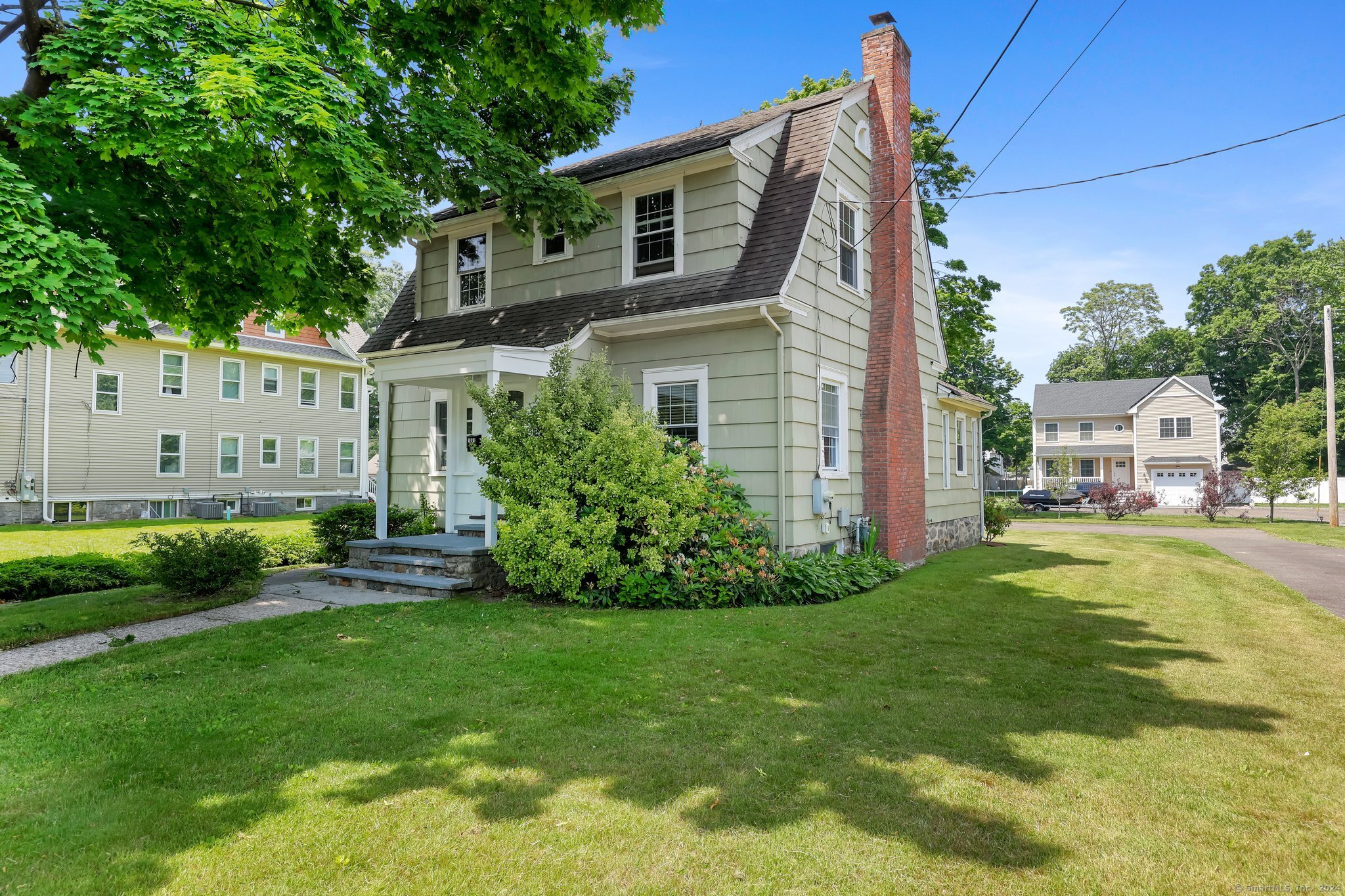 1661 Main Street Stratford CT 06615