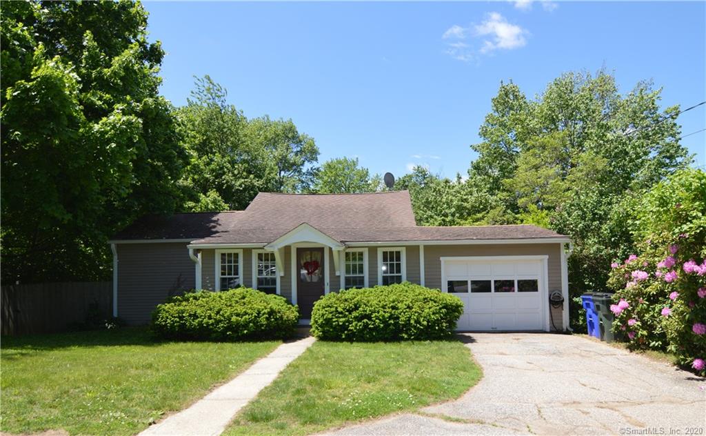 119 Christian Road Middlebury CT 06762