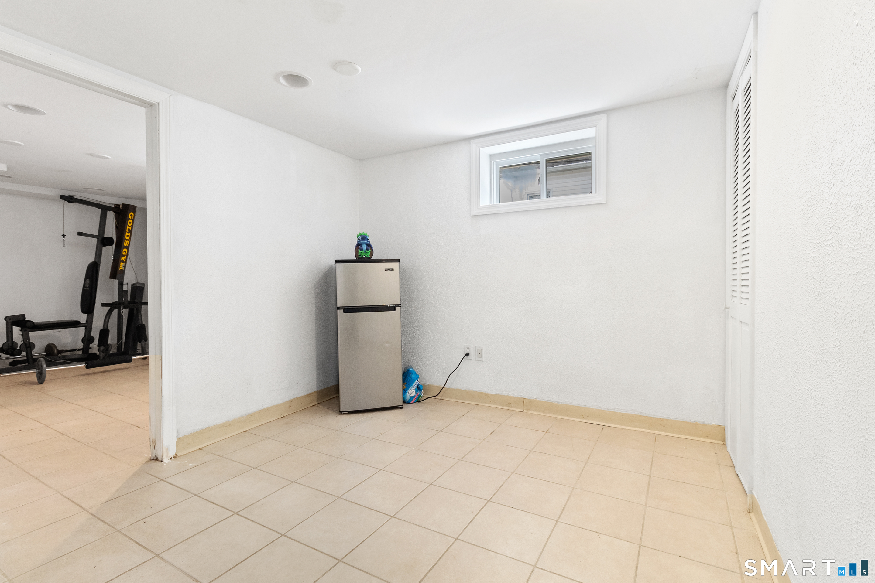 1406 Wood Avenue Bridgeport CT 06604