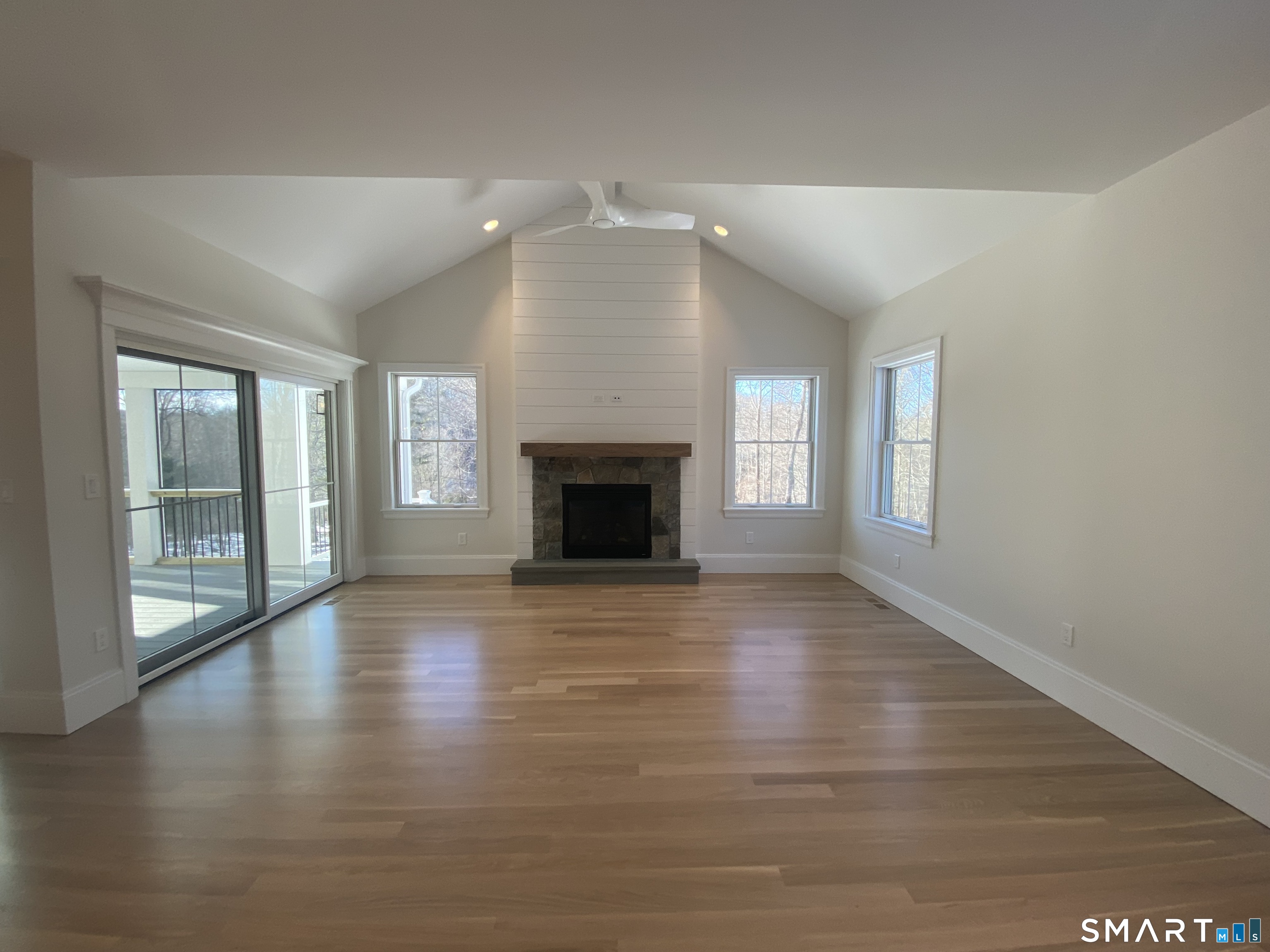 185 Old Woodbury Road Southbury CT 06488