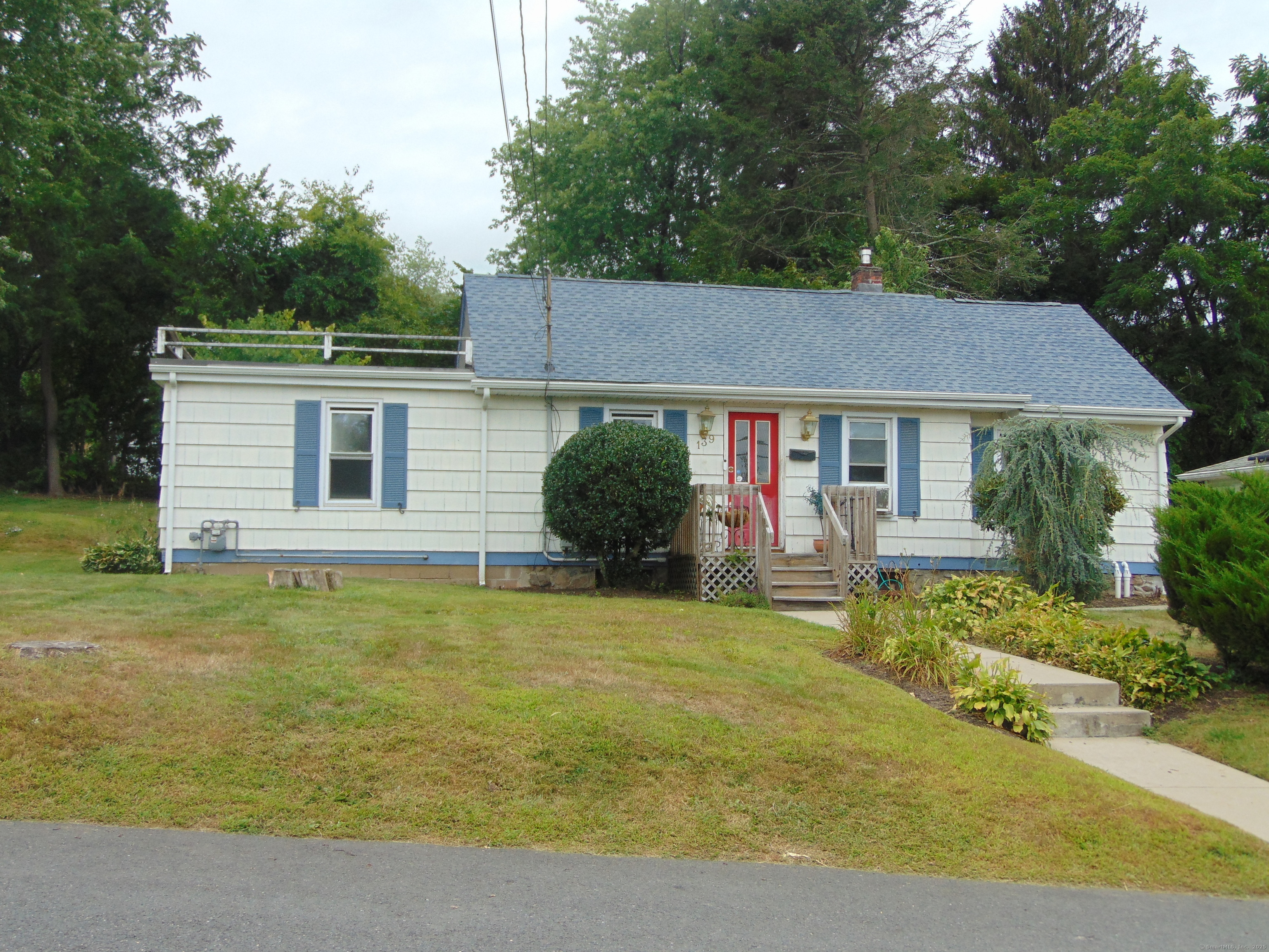 139 Chester Avenue Waterbury CT 06704