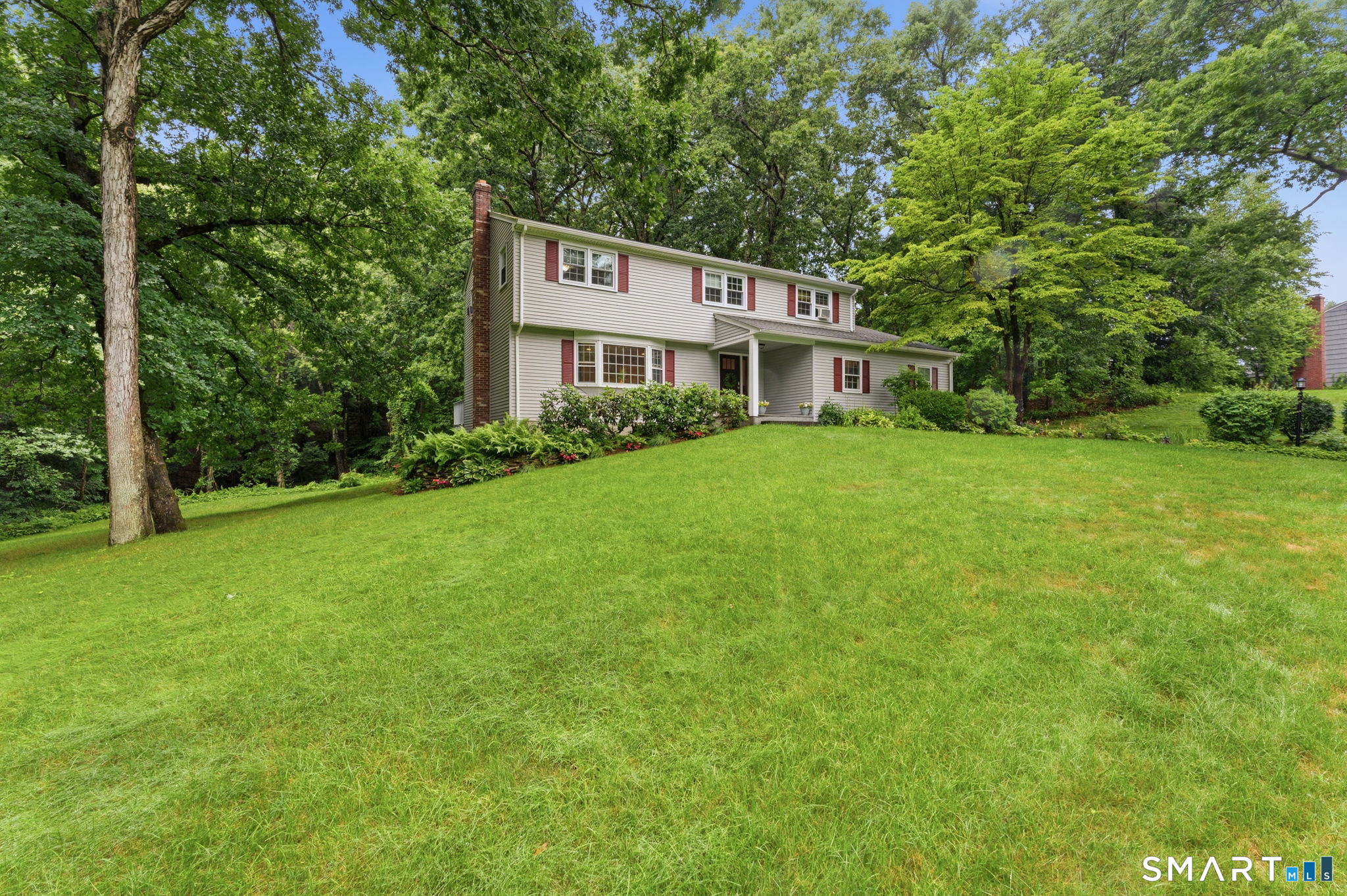 9 Banks Road Simsbury CT 06070
