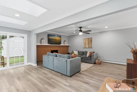 9 Banks Road Simsbury CT 06070