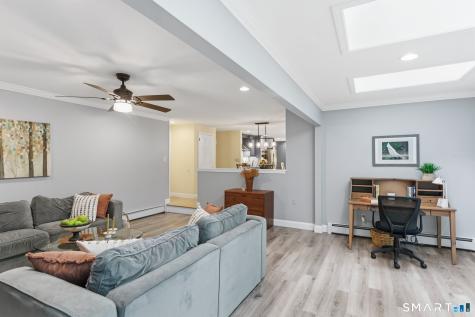 9 Banks Road Simsbury CT 06070