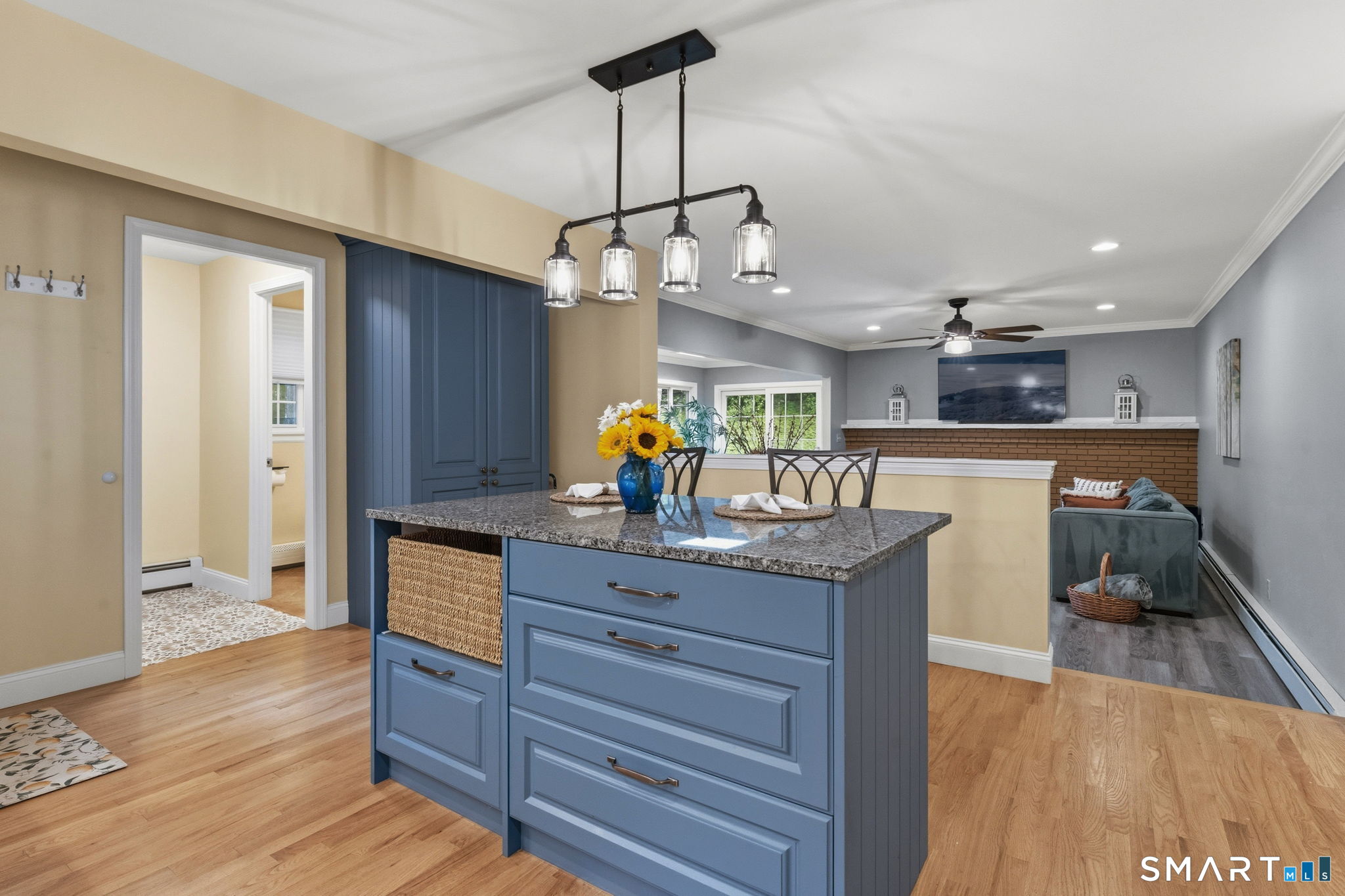 9 Banks Road Simsbury CT 06070