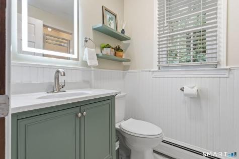 9 Banks Road Simsbury CT 06070