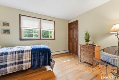 9 Banks Road Simsbury CT 06070