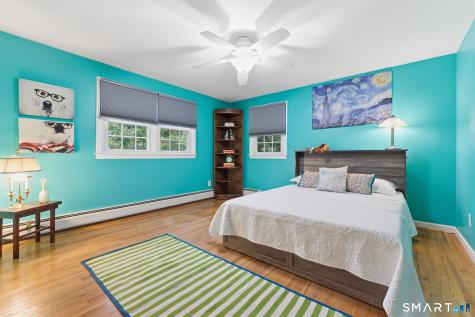 9 Banks Road Simsbury CT 06070