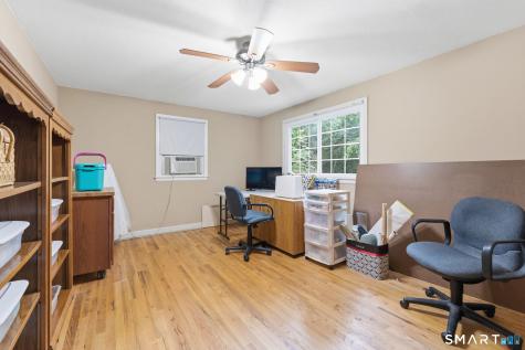 9 Banks Road Simsbury CT 06070