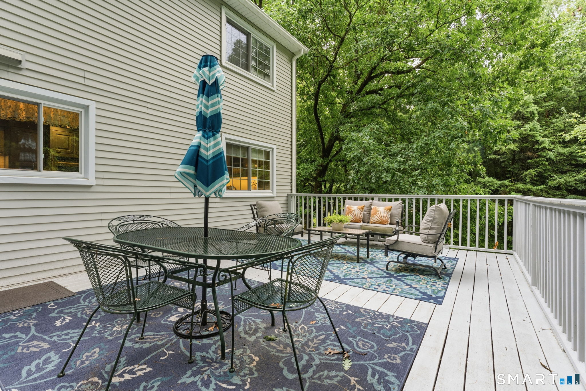 9 Banks Road Simsbury CT 06070