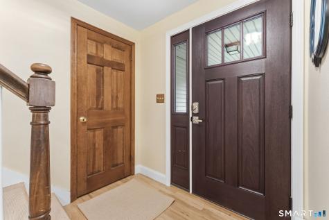 9 Banks Road Simsbury CT 06070