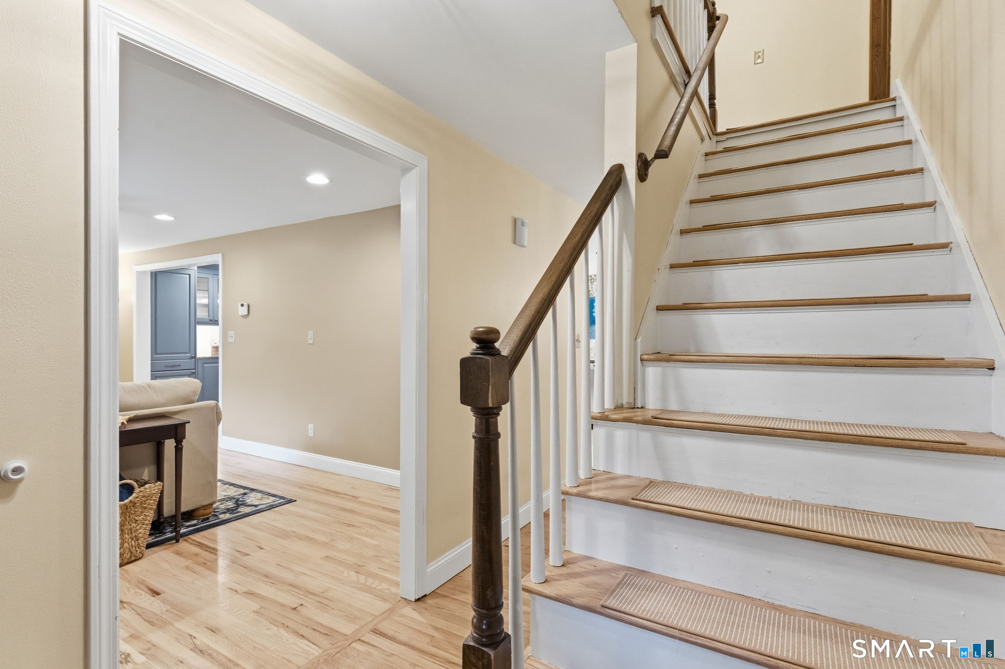 9 Banks Road Simsbury CT 06070