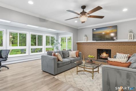 9 Banks Road Simsbury CT 06070