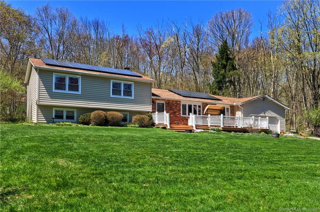 3 Fieldstone Drive Woodbridge CT 06525