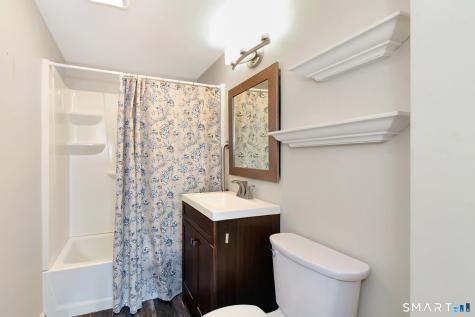 39 Gary Street Bridgeport CT 06610