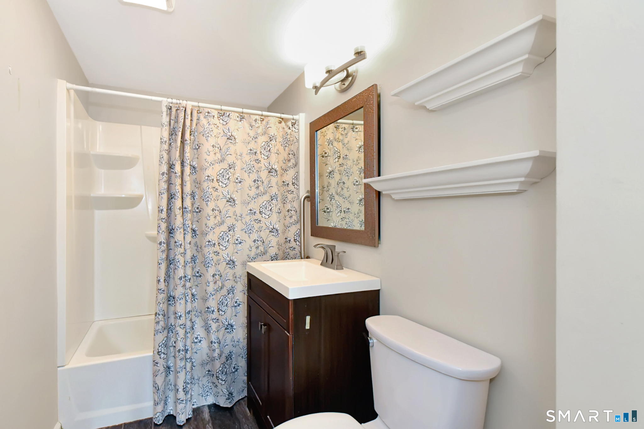 39 Gary Street Bridgeport CT 06610