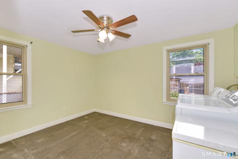 39 Gary Street Bridgeport CT 06610