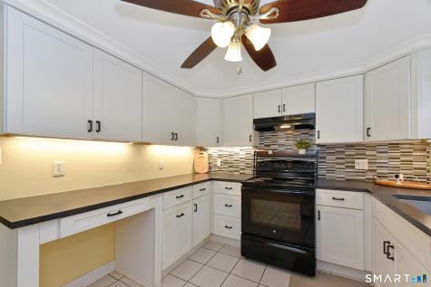 39 Gary Street Bridgeport CT 06610