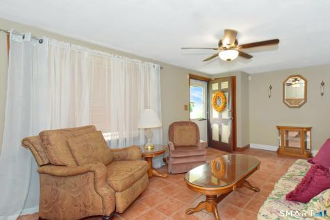 39 Gary Street Bridgeport CT 06610